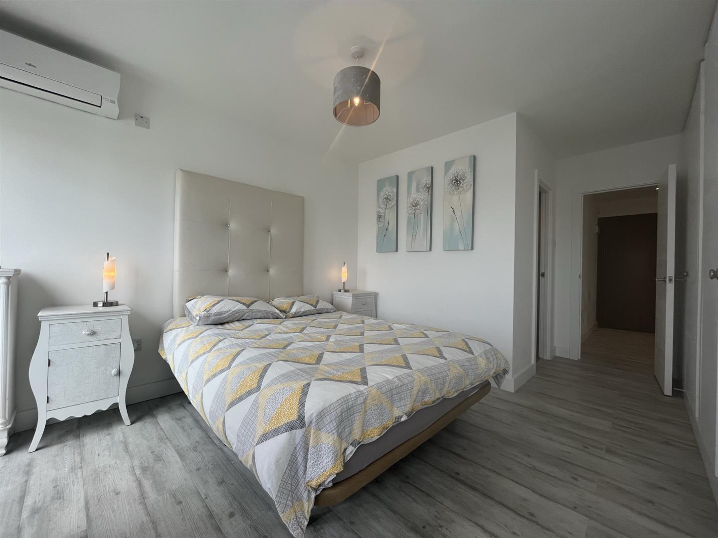 Image of Apartment - 2 Bedrooms - 2 Bathrooms for Rental in Watergardens-Gibraltar, Image 3